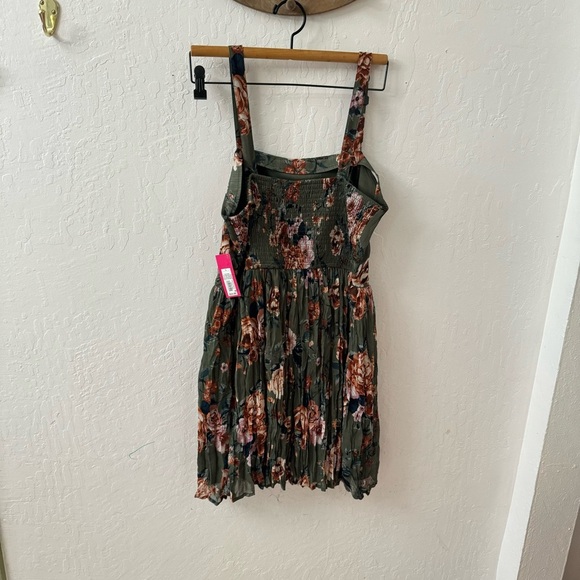 Xhilaration Olive Green Floral Square Neck Picnic Dress Smocked Large - Picture 6 of 7